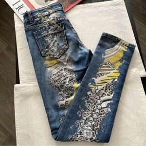 Blue Denim Leopard Print Slim Leg Jeans Size: 25/26